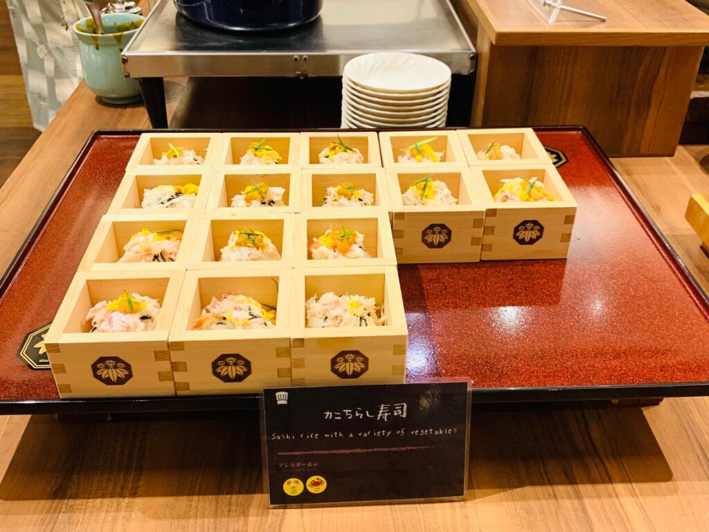 鬼怒川温泉ホテルの夜ブッフェ「カニちらし寿司」